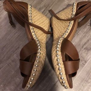 Women’s Sandal w/ Bottom Wedge